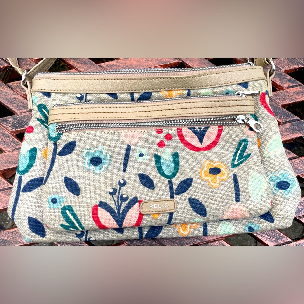 Relic Evie crossbody purse